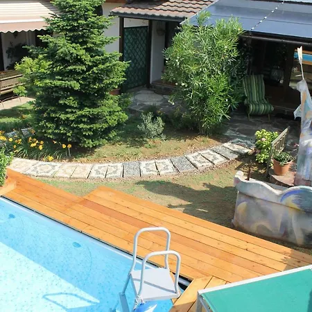 Bed & Breakfast Artistic House